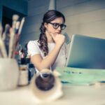 Montature rotonde vs. squadrate. Quale scegliere in base alla forma del viso